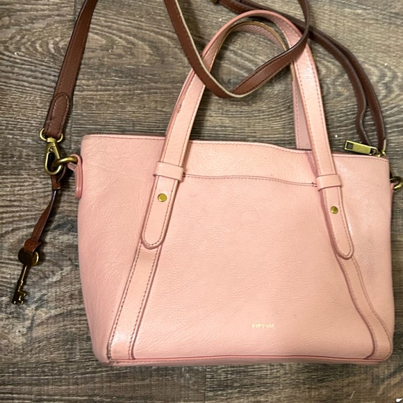 Fossil Pink Leather Tote Bag- EUC 2 straps smaller size - Picture 2 of 11